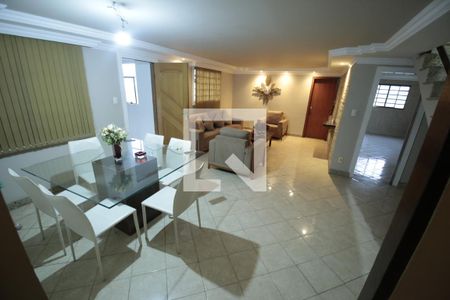 Sala de apartamento para alugar com 2 quartos, 265m² em Planalto, Belo Horizonte