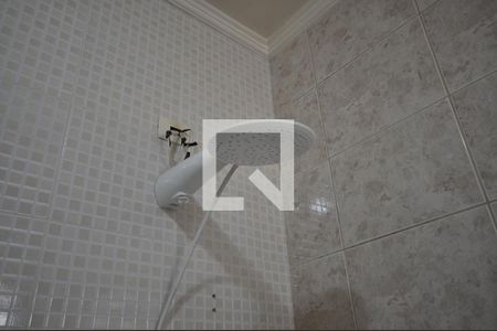 Casa à venda com 420m², 4 quartos e 8 vagasBanheiro da Suíte 2