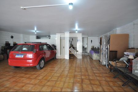 Casa à venda com 420m², 4 quartos e 8 vagasGaragem coberta