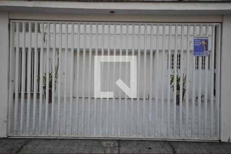 Casa à venda com 420m², 4 quartos e 8 vagasFachada