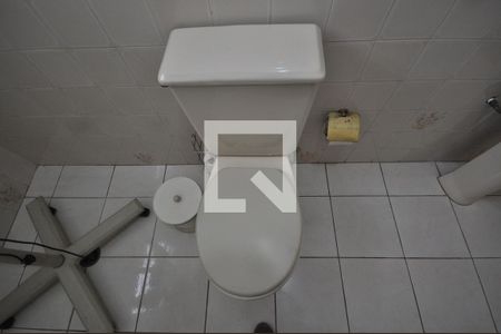 Casa à venda com 420m², 4 quartos e 8 vagasBanheiro da Garagem