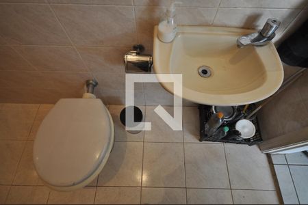 Casa à venda com 420m², 4 quartos e 8 vagasBanheiro de serviço