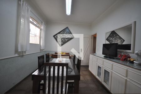 Casa à venda com 420m², 4 quartos e 8 vagasCopa