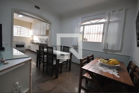 Casa à venda com 420m², 4 quartos e 8 vagasCopa