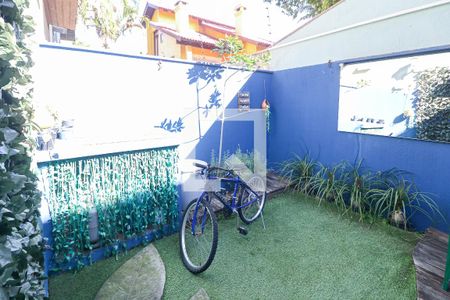 Casa de condomínio à venda com 202m², 3 quartos e 2 vagasQuintal