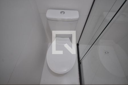 Banheiro de kitnet/studio à venda com 1 quarto, 24m² em Vila Mazzei, São Paulo