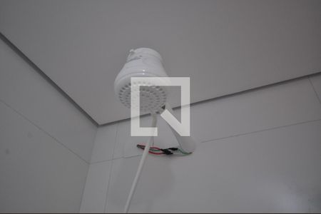 Banheiro de kitnet/studio à venda com 1 quarto, 24m² em Vila Mazzei, São Paulo