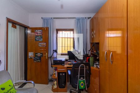 Casa 1 - Quarto 1 de casa à venda com 3 quartos, 210m² em Vila Ivone, São Paulo