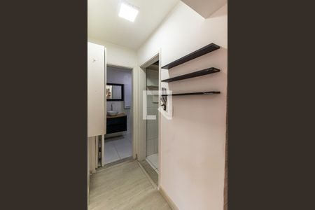 Corredor de apartamento à venda com 2 quartos, 54m² em Bela Vista, São Paulo