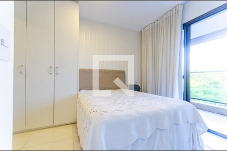Quarto de apartamento para alugar com 1 quarto, 32m² em Caminho das Árvores, Salvador