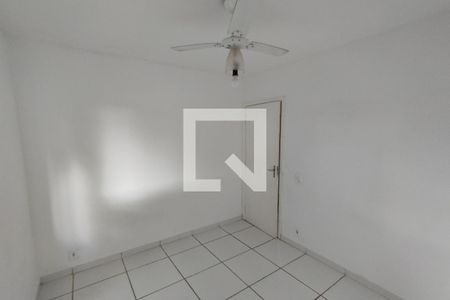 Dormitório 01 de apartamento para alugar com 2 quartos, 50m² em Jardim Zara, Ribeirão Preto