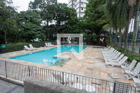Apartamento para alugar com 96m², 3 quartos e 1 vaga Apartamento para alugar com 96m², 3 quartos e 1 vagaÁrea comum - Piscina