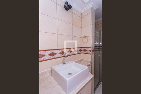 Banheiro social de apartamento para alugar com 3 quartos, 96m² em Vila Albertina, São Paulo