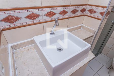 Apartamento para alugar com 96m², 3 quartos e 1 vaga Apartamento para alugar com 96m², 3 quartos e 1 vagaBanheiro social