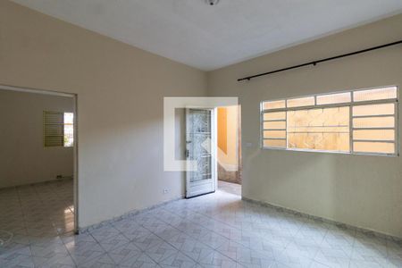 Casa para alugar com 50m², 1 quarto e sem vaga Casa para alugar com 50m², 1 quarto e sem vagaSala