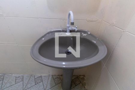 Casa para alugar com 50m², 1 quarto e sem vaga Casa para alugar com 50m², 1 quarto e sem vagaBanheiro