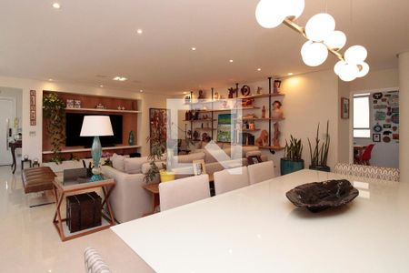 Apartamento à venda com 184m², 4 quartos e 2 vagasSala