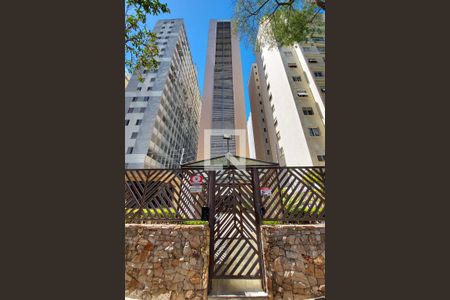 Apartamento à venda com 184m², 4 quartos e 2 vagasFachada