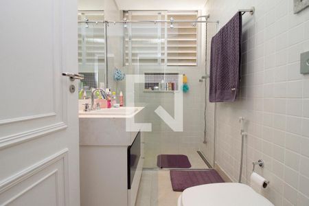 Apartamento à venda com 184m², 4 quartos e 2 vagasBanheiro