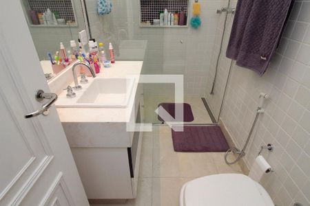 Apartamento à venda com 184m², 4 quartos e 2 vagasBanheiro