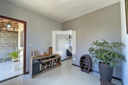 Sala de casa à venda com 2 quartos, 80m² em Jardim Imperial, Lagoa Santa