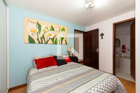Quarto 1 de casa à venda com 4 quartos, 275m² em Seminário, Curitiba