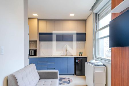 Sala/Quarto de kitnet/studio para alugar com 1 quarto, 25m² em Centro Histórico, Porto Alegre