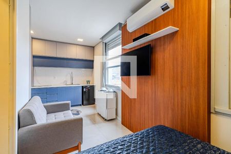 Sala/Quarto de kitnet/studio para alugar com 1 quarto, 25m² em Centro Histórico, Porto Alegre