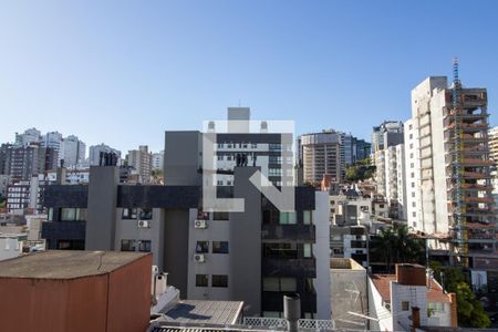 Apartamento à venda com 107m², 3 quartos e 2 vagas Apartamento à venda com 107m², 3 quartos e 2 vagasVista da Suíte 2