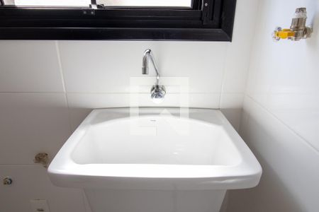 Apartamento à venda com 107m², 3 quartos e 2 vagas Apartamento à venda com 107m², 3 quartos e 2 vagasCozinha e Área de Serviço