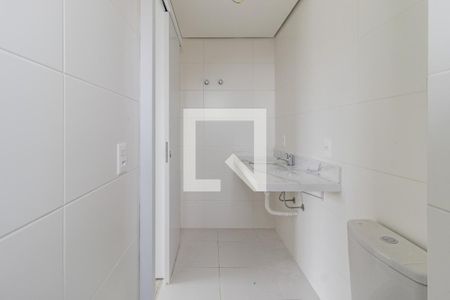 Apartamento à venda com 107m², 3 quartos e 2 vagas Apartamento à venda com 107m², 3 quartos e 2 vagasBanheiro da Suite 2