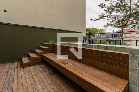 Apartamento à venda com 107m², 3 quartos e 2 vagas Apartamento à venda com 107m², 3 quartos e 2 vagasÁrea comum - Piscina