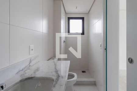 Apartamento à venda com 107m², 3 quartos e 2 vagas Apartamento à venda com 107m², 3 quartos e 2 vagasBanheiro da Suite 2