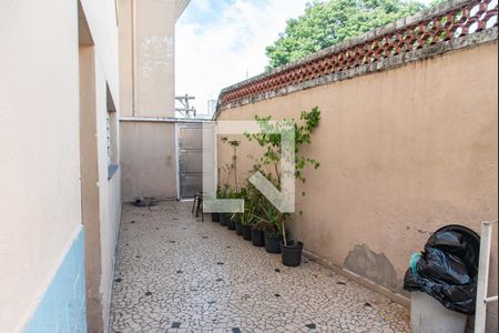 Casa para alugar com 550m², 4 quartos e 4 vagasCorredor lateral