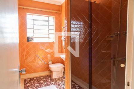 Casa para alugar com 550m², 4 quartos e 4 vagasBanheiro 1