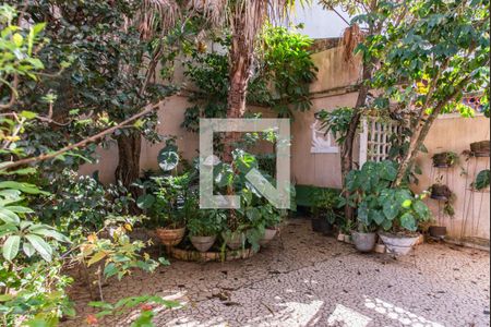 Casa para alugar com 550m², 4 quartos e 4 vagasQuintal