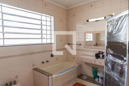 Casa para alugar com 550m², 4 quartos e 4 vagasBanheiro 2