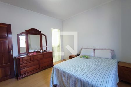 Casa à venda com 174m², 4 quartos e 6 vagasQuarto Suíte