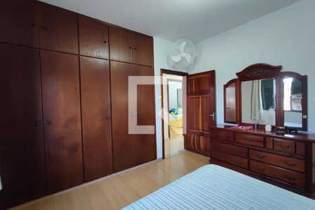 Casa à venda com 174m², 4 quartos e 6 vagasQuarto Suíte
