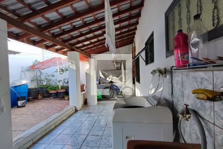 Casa à venda com 174m², 4 quartos e 6 vagasÁrea de Serviço