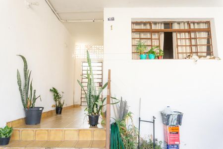 Casa à venda com 200m², 4 quartos e 3 vagas Casa à venda com 200m², 4 quartos e 3 vagasÁrea Externa