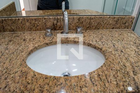 Apartamento para alugar com 56m², 2 quartos e 1 vaga Apartamento para alugar com 56m², 2 quartos e 1 vagaBanheiro da Suíte
