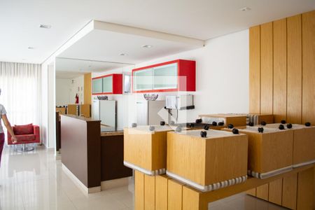 Apartamento para alugar com 56m², 2 quartos e 1 vaga Apartamento para alugar com 56m², 2 quartos e 1 vagaÁrea comum - Salão de festas