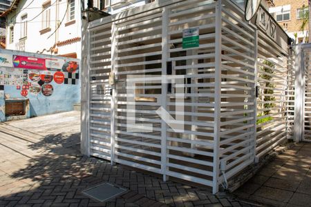Apartamento para alugar com 56m², 2 quartos e 1 vaga Apartamento para alugar com 56m², 2 quartos e 1 vagaFachada