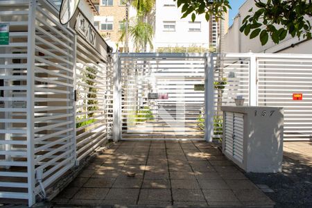Apartamento para alugar com 56m², 2 quartos e 1 vaga Apartamento para alugar com 56m², 2 quartos e 1 vagaFachada