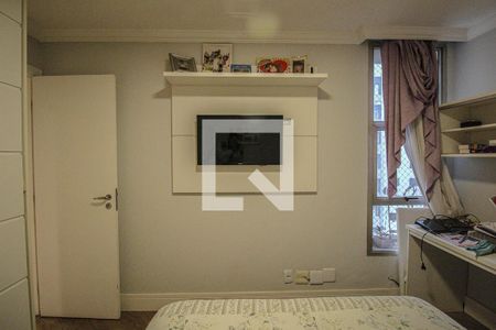 Apartamento à venda com 141m², 4 quartos e 2 vagasQuarto 3