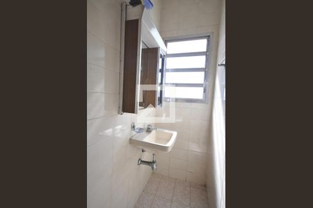 Casa para alugar com 600m², 3 quartos e 6 vagasBanheiro de serviço