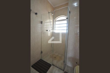 Casa para alugar com 600m², 3 quartos e 6 vagasBanheiro Social