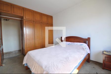 Casa para alugar com 600m², 3 quartos e 6 vagasQuarto 2