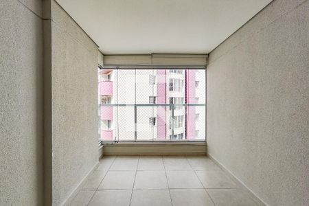 Varanda de apartamento para alugar com 2 quartos, 57m² em Parque Imperial, São Paulo